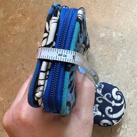 Vera Bradley Blue Bayou Smartphone Wristlet Wallet (retired) - Picture 8 of 12